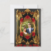 Gouden lijst met rode rozen, gotische stijl foto save the date (Voorkant)