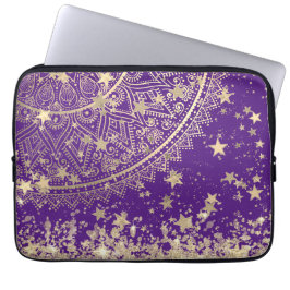 Gouden Lotus Mandala met gouden sterren op Paarse Laptop Sleeve