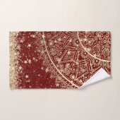 Gouden Lotus Mandala met gouden sterren op rood Bad Handdoek (Handdoek)
