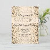 Gouden Mousserende Lights SWEET 16 Party Uitnodigi Kaart (Staand voorkant)
