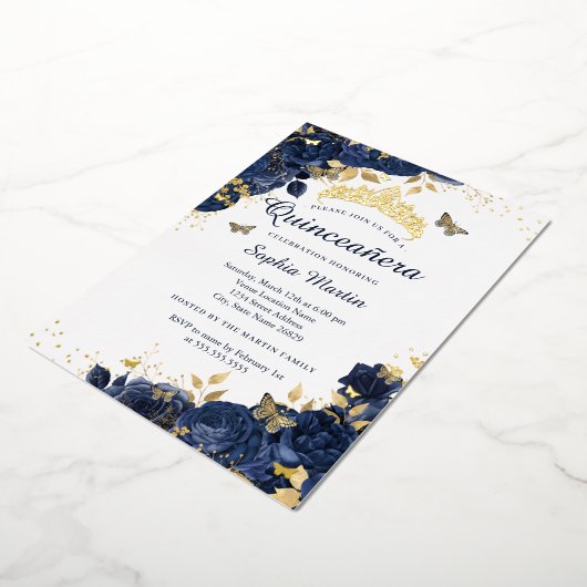 Gouden Navy Butterfly Flower Elegant Quinceanera Folie Uitnodiging (Gedraaid)