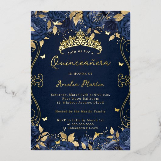 Gouden Navy Swirl Scroll Floral Quinceanera Folie Uitnodiging (Voorkant)