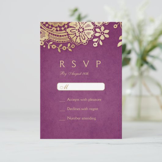 Gouden paarse elegante  kant bruiloft RSVP (Staand voorkant)