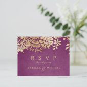 Gouden paarse elegante  kant bruiloft RSVP Uitnodiging Briefkaart (Staand voorkant)