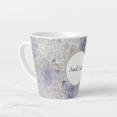 Gouden Paarse witte bloemensprankeling Latte Mok (Linkerhoek)