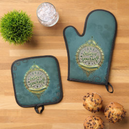 Gouden paden: geloof in jezelf. ovenwant & pannenlap set