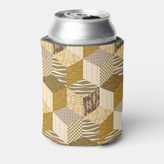 Gouden Patchwork: Sandy Quilt Elegance. Blikjeskoeler (Blikje Achterkant)