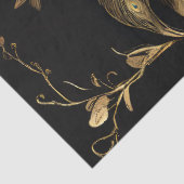 Gouden pauw met blauwe veren op zwart tissuepapier (Detail)