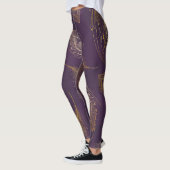 Gouden pauwenveer, violette achtergrond. leggings (Links)