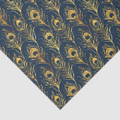 Gouden Peacock veren op Blue Patterned Decoupage Tissuepapier (Detail)
