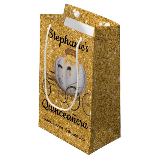 Gouden Quinceanera Gift Bag Klein Cadeauzakje (Voorkant Gekanteld)