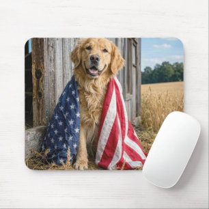 Gouden Retriever Gedrapeerd in een Amerikaanse Vla Muismat