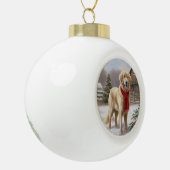 Gouden Retriever Hond in Sneeuw Kerstmis Keramische Bal Ornament (Links)