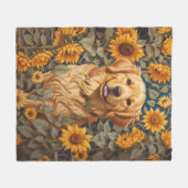 Gouden Retriever Hond Op Zonnebloemenveld Fleece Deken (Voorkant (Horizontaal))