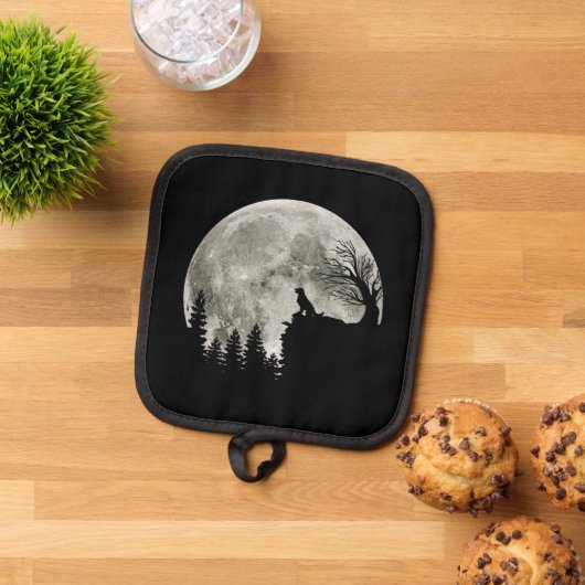 Gouden Retriever Op Berg Spooky Halloween Moon Pannenlap (Top down)