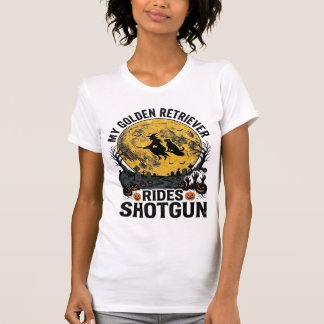 Gouden Retriever Rijdt Schotshot Halloween Heksenk T-shirt