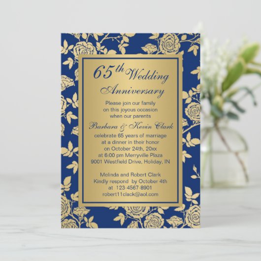 Gouden rozen op blauwe 65e verjaardag kaart (Staand voorkant)