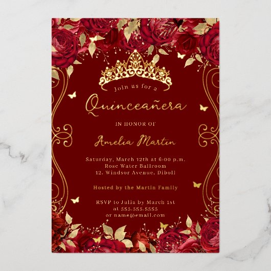 Gouden Ruby Red Swirl Scroll Floral Quinceanera Folie Uitnodiging (Voorkant)
