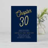 Gouden Script Hoofdstuk 30 Blauw 30e Verjaardagsfe Folie Uitnodiging (Staand Voorkant)