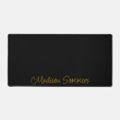 Gouden scriptnaam op zwarte bureaumat (Voorkant)