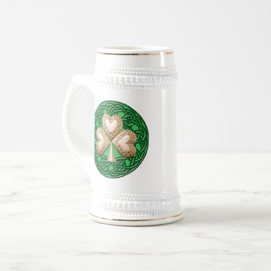 Gouden Shamrock op Keltische Knots Mok (Voorkant links)