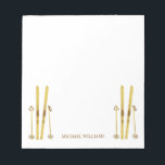 Gouden ski's Polen |  Ski Illustration Cream Notitieblok<br><div class="desc">Moderne alpineskiën,  skiën,  skithema-design met gouden ski's en gouden stokken. Eenvoudige feestelijke vakantie gouden ski-illustratie voor skiliefhebbers.</div>