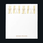 Gouden ski's Polen |  Ski Illustration Cream Notitieblok<br><div class="desc">Moderne alpineskiën,  skiën,  skithema-design met gouden ski's en gouden stokken. Eenvoudige feestelijke vakantie gouden ski-illustratie voor skiliefhebbers.</div>