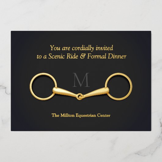 Gouden Snaffle Bit Elegant Equestrian Monogram Folie Uitnodiging (Voorkant)