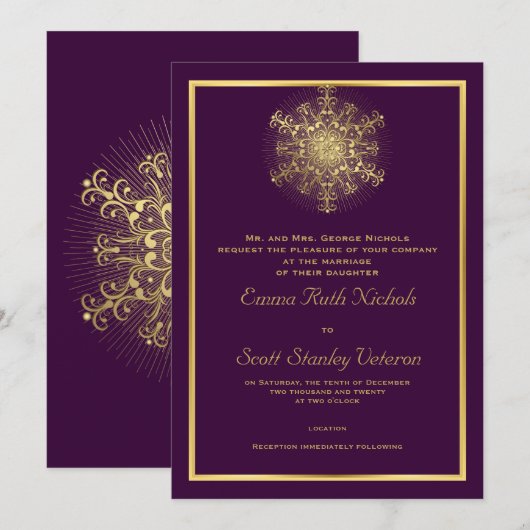 Gouden sneeuwvlok op paarse elegante winterbruilof kaart (Voorkant / Achterkant)
