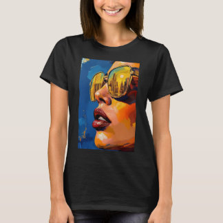 Gouden Stadlichten – Pop Art Vrouw met Zonnebril T-shirt