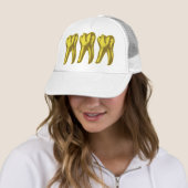 Gouden Tand Trucker Pet (In situ)