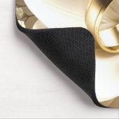 Gouden trouwringen op een Magnolia Muismat (Hoek)