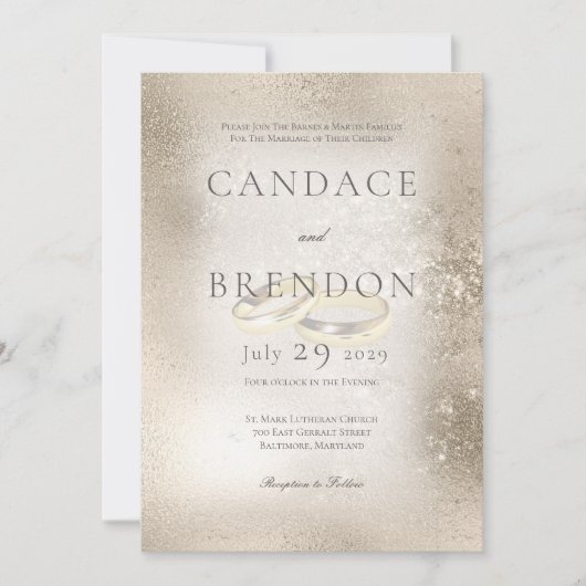 Gouden trouwringen op gouden bruiloft kaart (Voorkant)