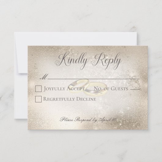 Gouden trouwringen op gouden bruiloft RSVP kaartje (Voorkant)