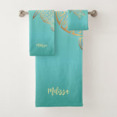 Gouden Turquoise Schildpadden Monogram Bad Handdoek (Insitu)
