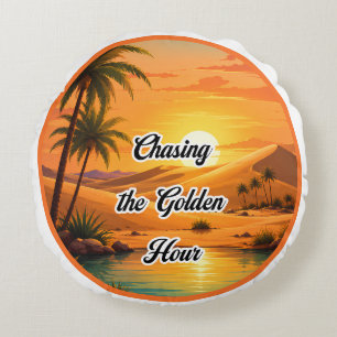 Gouden uur jagen op Sunset Oasis Esthetiek Rond Kussen