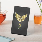 Gouden veelhoekig symbool Caduceus Reclamebord Met Voetstuk (Insitu)
