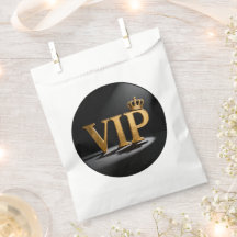 Gouden Vintage Letter - VIP met Kroon 8