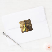  gouden viool op gouden muziekkoorden, vierkante sticker (Envelop)