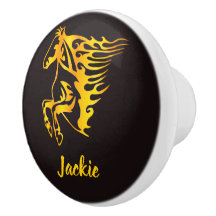 Gouden vlam paard met aangepaste naam