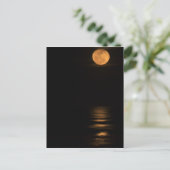gouden volle maan over oceaan briefkaart (Staand voorkant)