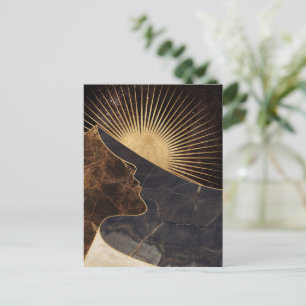 Gouden Vrouw Illusie met Zon en Marmeren Texturen Briefkaart
