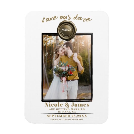 Gouden Wax Seal Foto Bruiloft Save the Date Magneet (Verticaal)