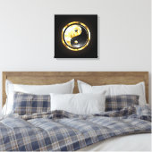 Gouden Yin Yang op zwart Canvas Afdruk (Insitu (Slaapkamer))