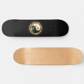 Gouden Yin Yang op zwart Persoonlijk Skateboard (Horizontaal)