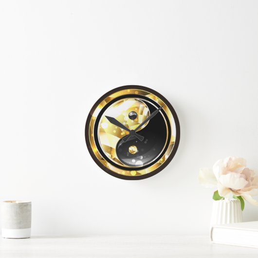 Gouden Yin Yang op zwart Ronde Klok (Huis)