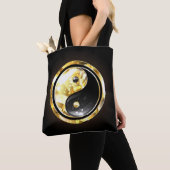 Gouden Yin Yang op zwart Tote Bag (Dichtbij)