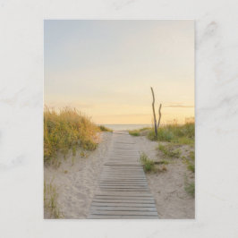 Gouden zonsondergang Baltische zeezicht in Liepaja Briefkaart