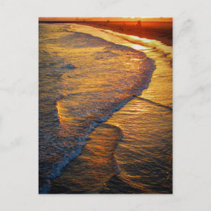 Gouden Zonsondergang Golven op de Kust Foto Briefkaart