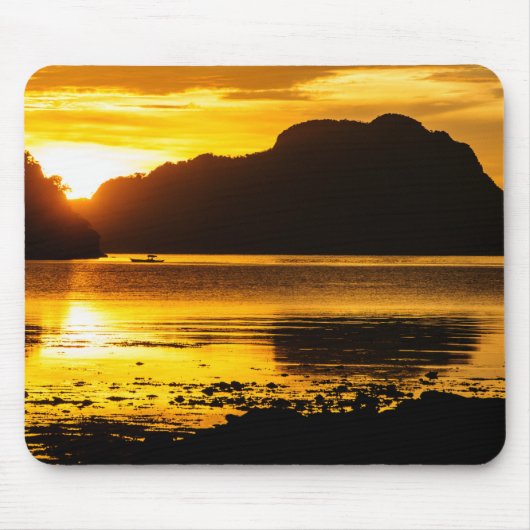 Gouden zonsondergang over de baai muismat (Voorkant)